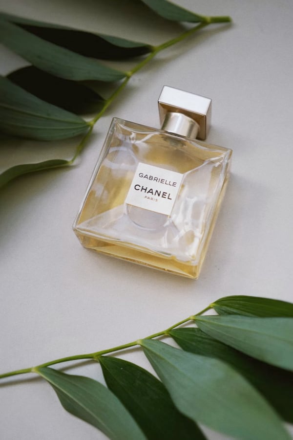 picture of chanel parfum